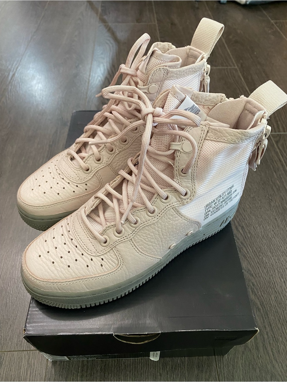 Nike AF1 Mid 5.5 woman’s